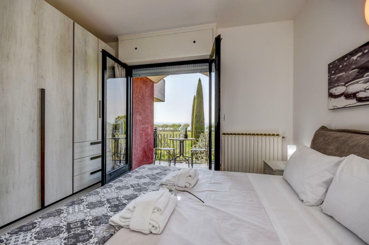 Holiday Sirmione Apartments Exterior foto